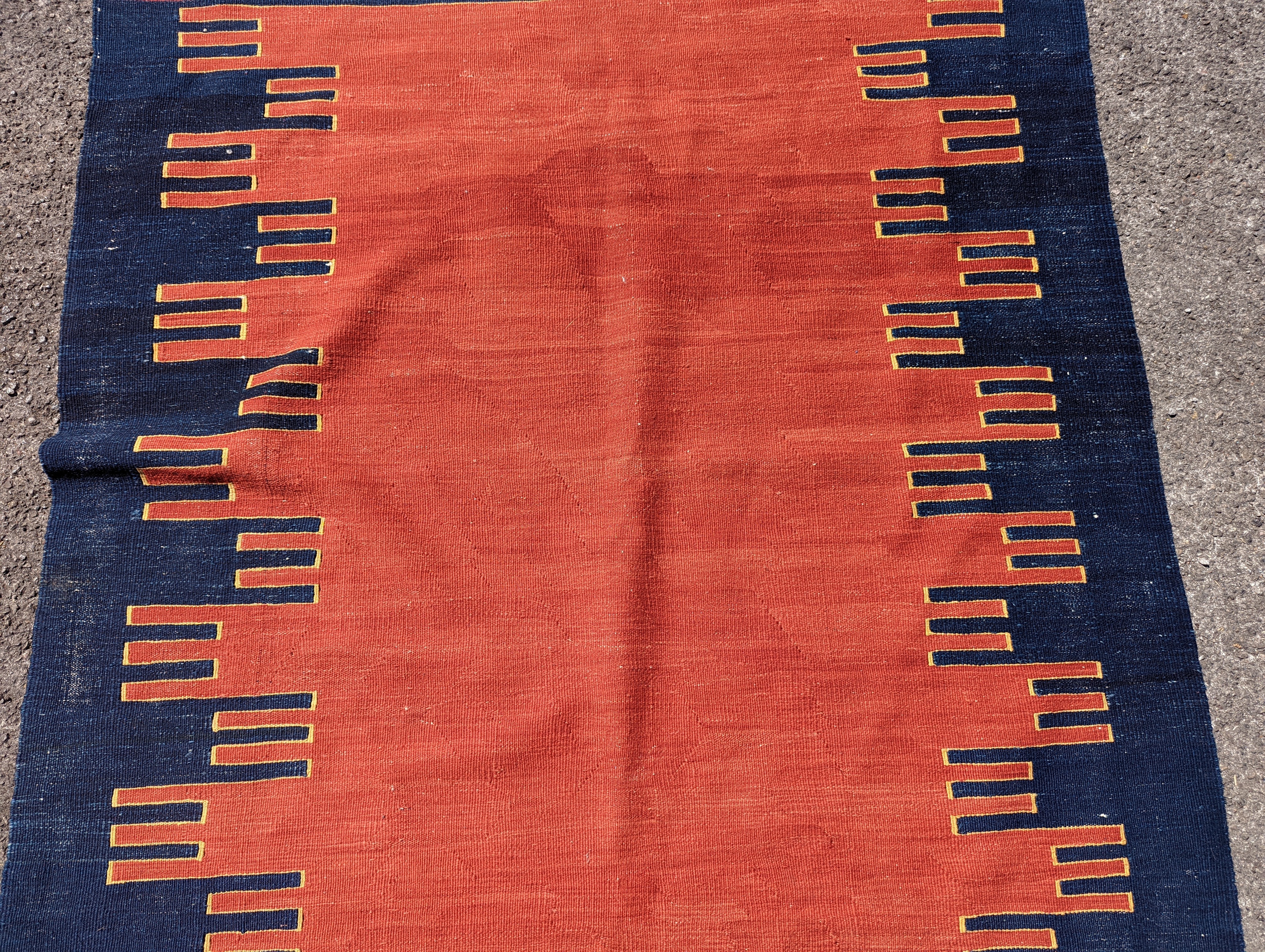 An Anatolian Kilim flatweave rug, 160 x 120cm